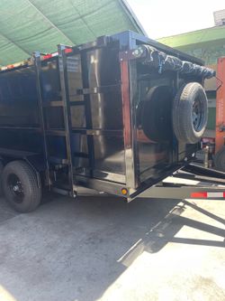 Smooth dump trailer