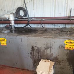 4 Oil Thanks  White Oil Pump 