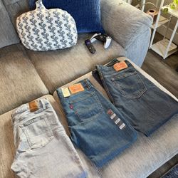Men Levi's Jeans New/Like New 34x30