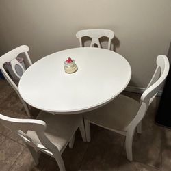 Tables  4 Chairs 