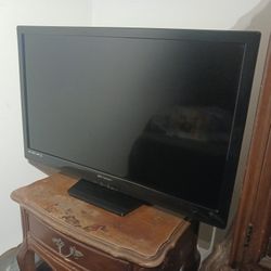32 Inch TV " Emerson Brand "