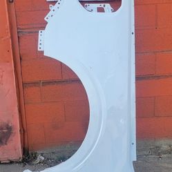 23 Ford Maveryk Right Corter Panel 