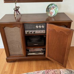 Old Record player / Furniture 