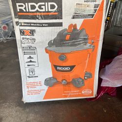 Rigid 12 Gallon Shop Vac 
