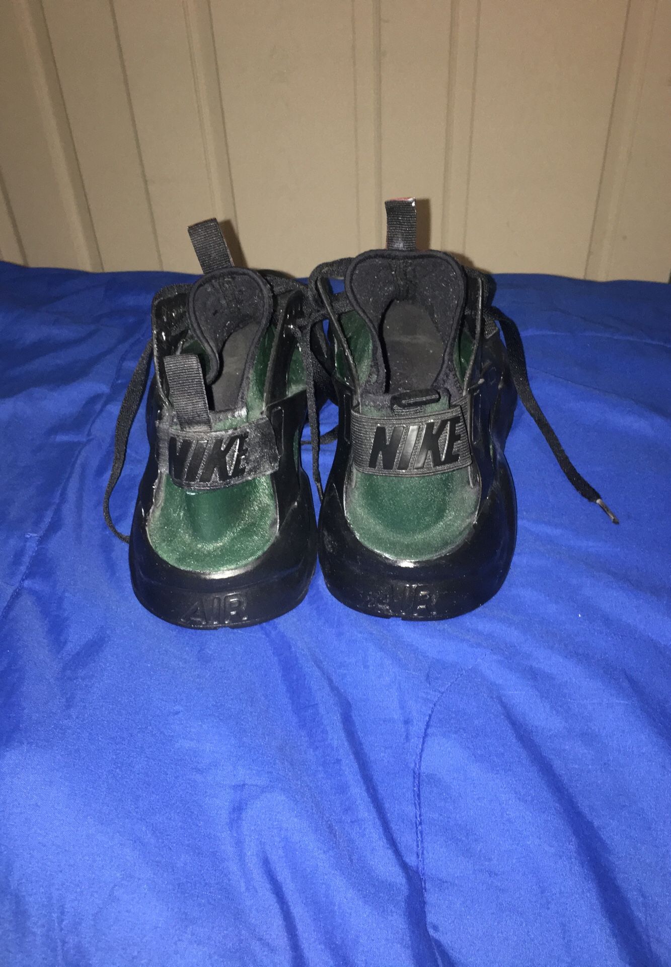 Gucci huaraches size 13