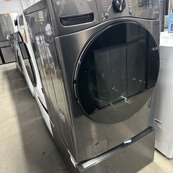 4.5 LG washer with pedestal dark color