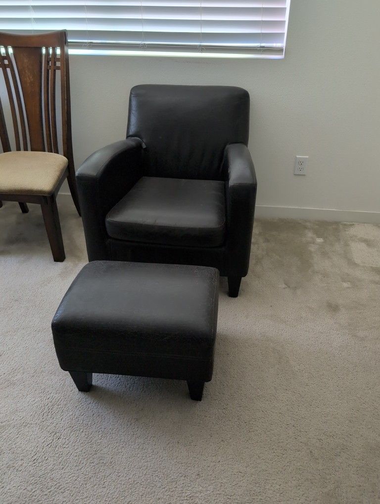 Small Sofa And Ottoman