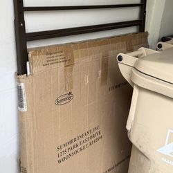 Hallway Gate w/pass-thru