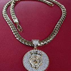 -Lion Head-icy simulated diamonds stones pendant and Cuban necklace 🔥🔥🔥