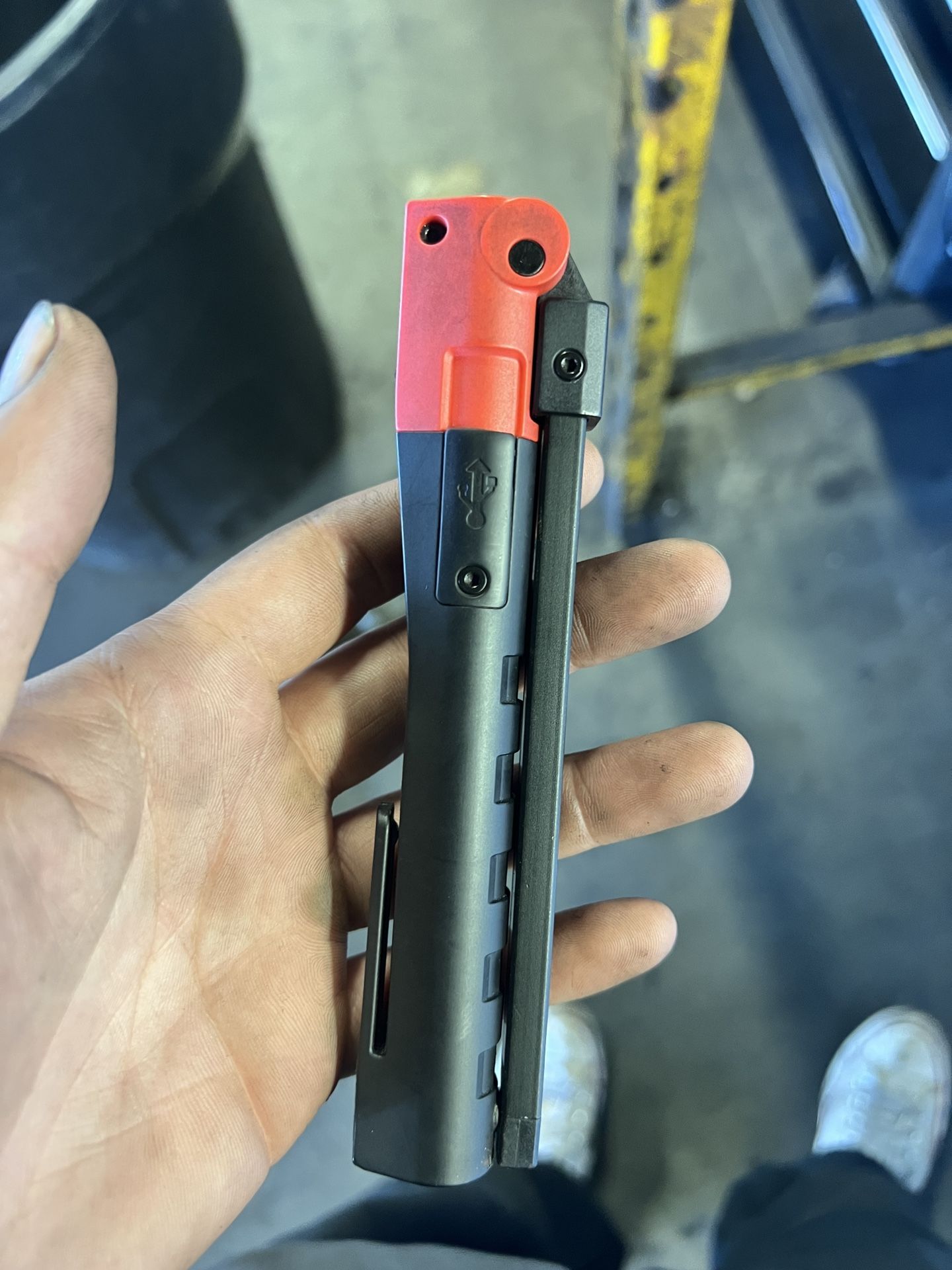 Snap on light