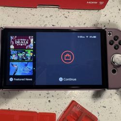 Nintendo Switch (OLED Model)