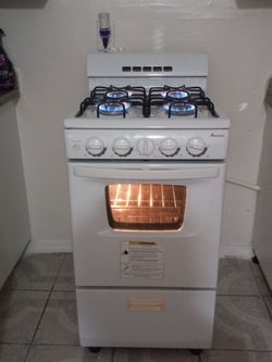 Stove / estufa pequeña 20" ( Free Delivery 🚚