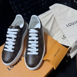 $500 Louis vuitton Sz 38 
