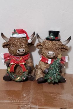 Hobby Lobby Christmas Highland Cow Figurine Set Holiday Decor Wreath Tree