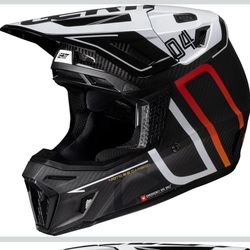 Leatt 9.5 moto carbon small