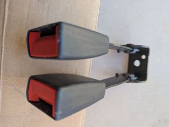 Chevy Silverado OEM seat belt buckle