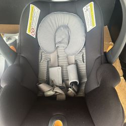 Chicco KeyFit30 Infant Car Seat + Bases
