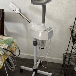 Facial Steamer With Magnifying Lamp 