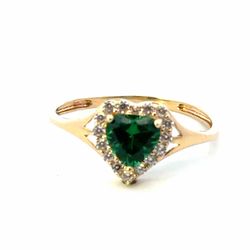Woman’s Ladies 14k Yellow Gold Green Heart Shaped Stone Ring with Clear Stone Halo Size 7.5 GP3128523