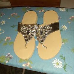 New sandles size 7