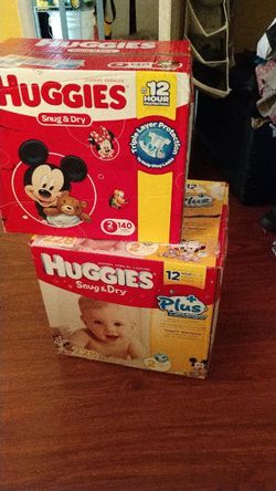 Pampers huggies.snug y Dry