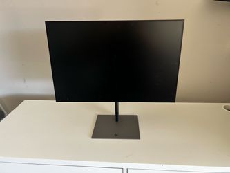 HP Z24n G3 is a premium 24-inch professional monitor