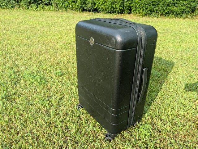 Bon Voyage Aero 24" Hard Suitcase Black