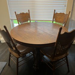 Vintage Round Oak Table & Chairs