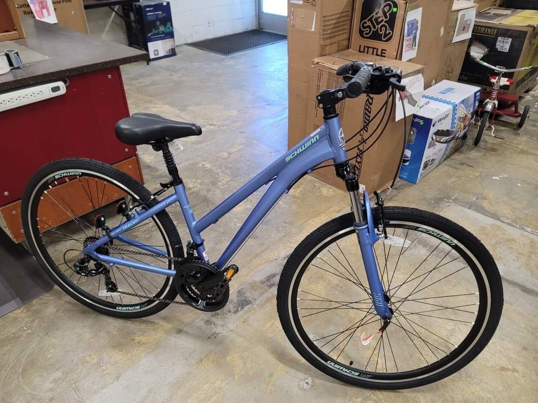 Schwinn Hybrid Bikes 700c Trailway Schwinn Bike Schwinn 700c