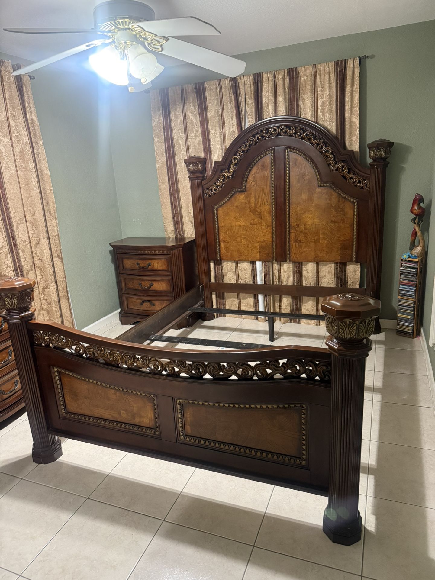 6pc Wooden Queen Bedroom Set