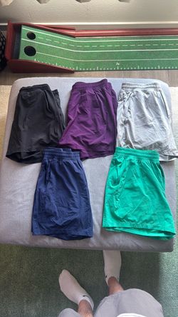 Men’s Lulu lemon pace break shorts XL