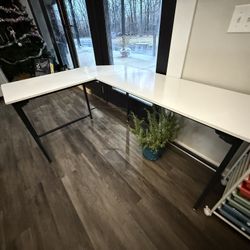 Computer Desk