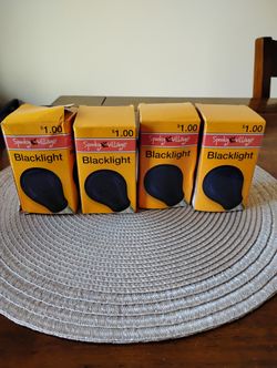 Brand New 4 Pack Party Blacklight Bulbs Half Price Sale 