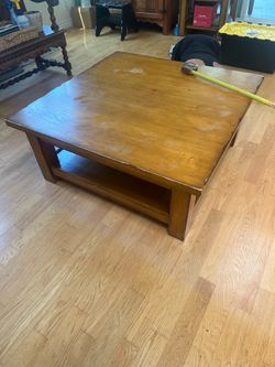 Pottery Barn Coffee table