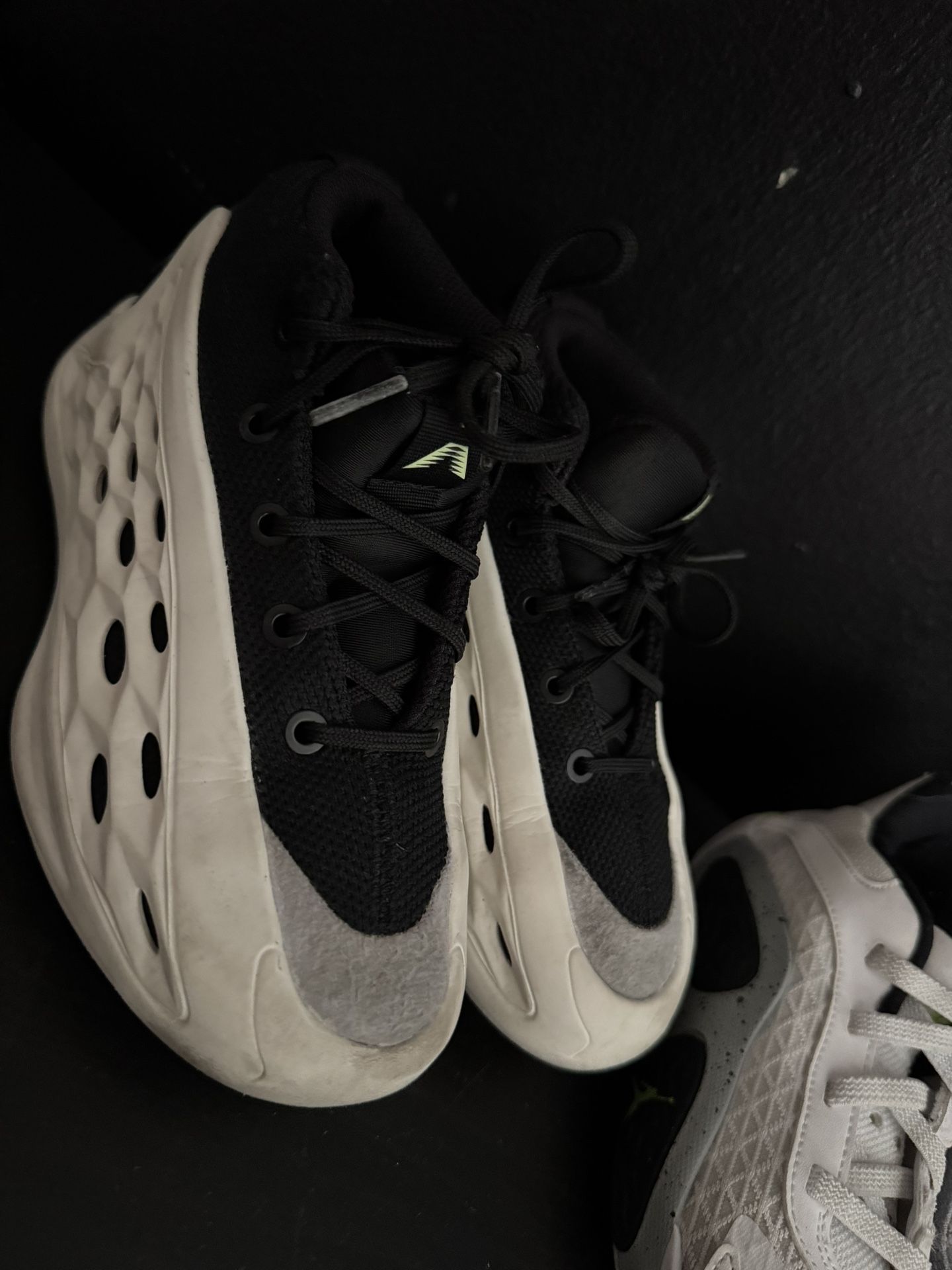 11.5 Kids Basketball Shoes
