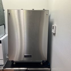 Viking Dishwasher 