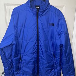 The north face men’s royal blue long sleeve mock neck full-zipup puffer jacket size m