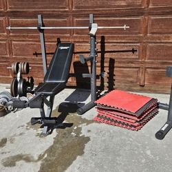 Weightlifting Equipment 