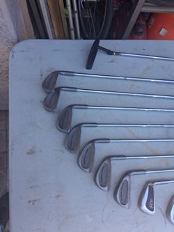Full set McGregor Golf club's and bag.