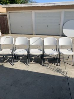 5 Ft table and 5 chairs