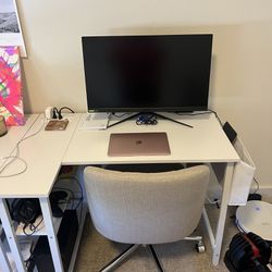 Office desk 