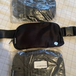 Lululemon Everywhere Belt Bag New with tags Look these up Price to sell 1l