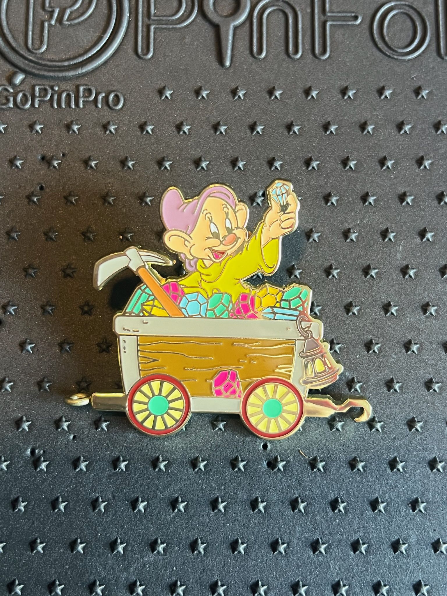 Disney - BoxLunch - Dopey Snow White - Sidekicks Train Car - Mystery Pin