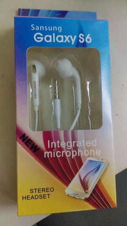 Hot sale. Samsung headphone. With mic. Clear sound.