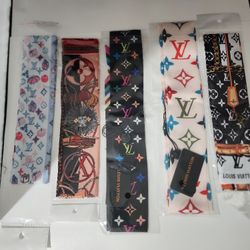 Scarfs