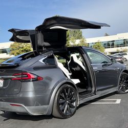 2016 Tesla Model X 90D
