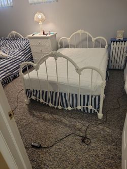 Full Beds Steal Frame.