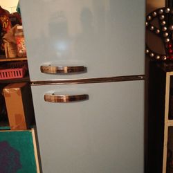 RCA  Retro Top Freezer Refrigerator 