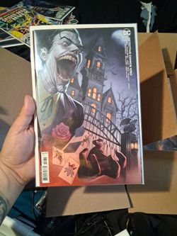 Detective  comics 1050 variant cover by Jorge molina