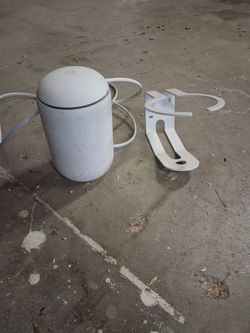 Ubiquity Dream Machine Router And Antennas